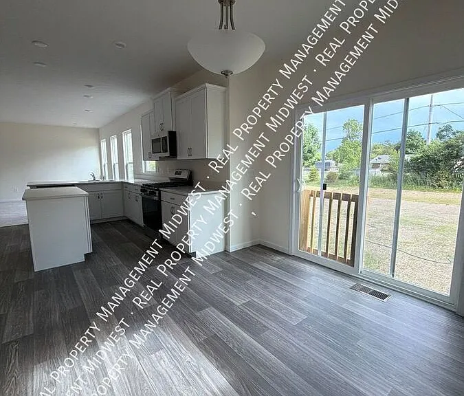 3072 Simpson Ct — Photo 13