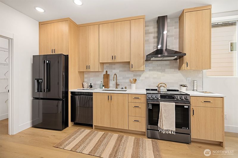 5th image of 1504 N 100th Street