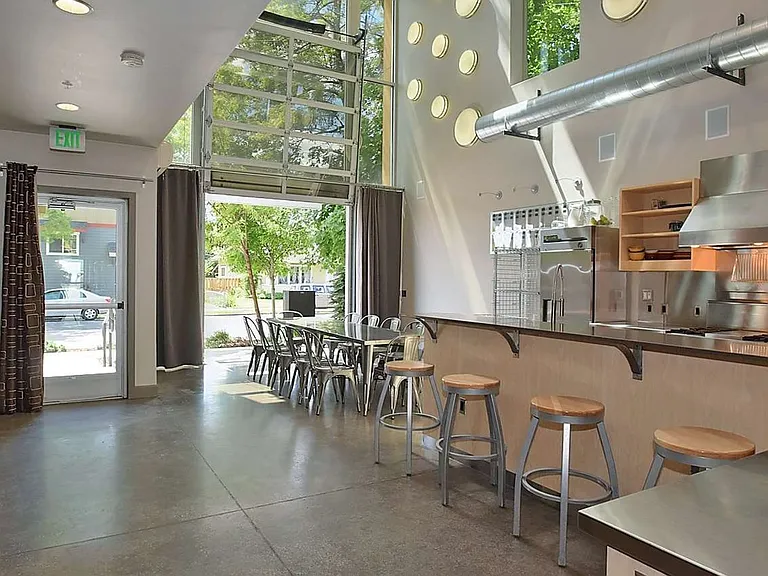817 E Nora Ave — Photo 17