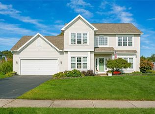 253 Jonquil Ln, Rochester, NY 14612