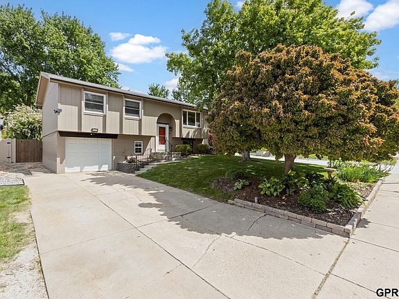 2nd image of 13074 Meredith Ave