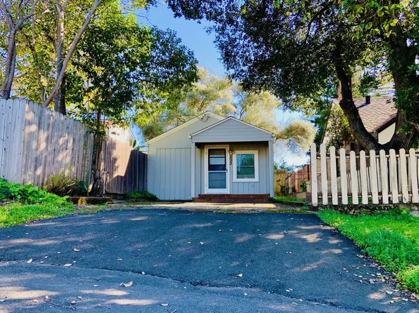 223 E Berna Ave, Napa, CA 94559
