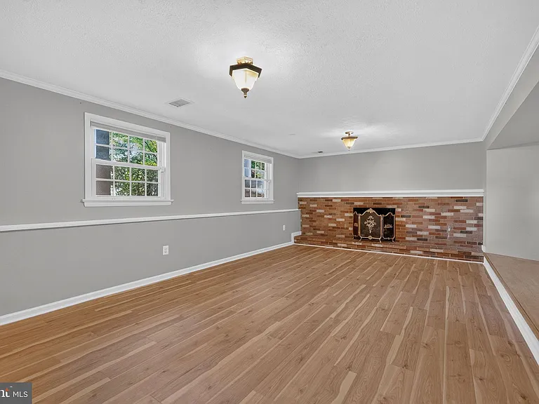 4507 Josephine Ave — Photo 14
