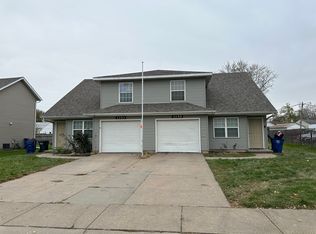 3345-3347 Heatherton Dr, Davenport, IA
