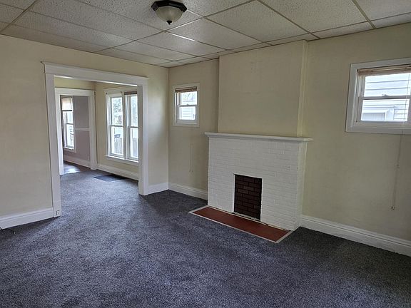 2nd image of 119 Dewey St