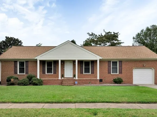 335 Appaloosa Trl, Chesapeake, VA 23323