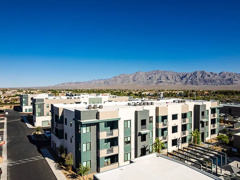 SYNC APARTMENT HOMES — Photo 58