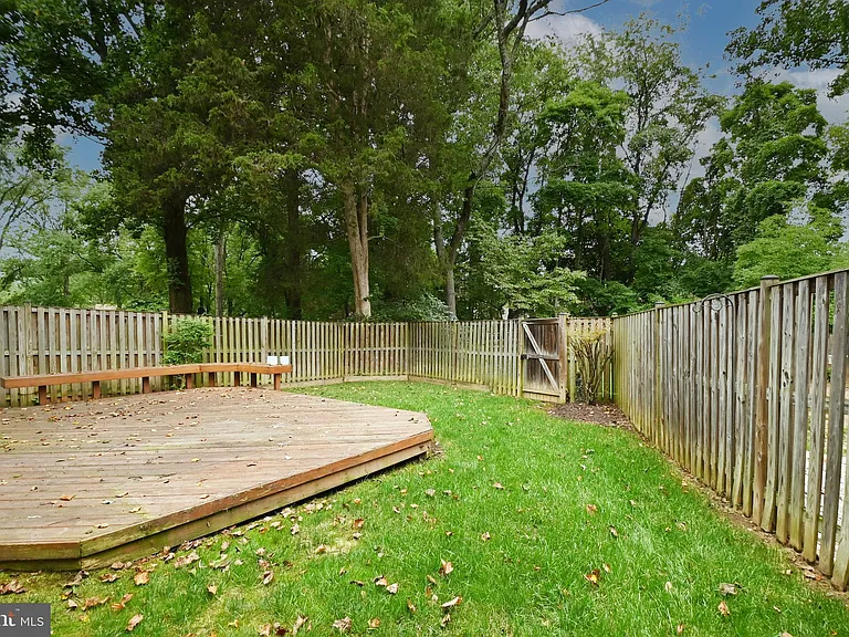10048 Wood Sorrels Ln — Photo 40