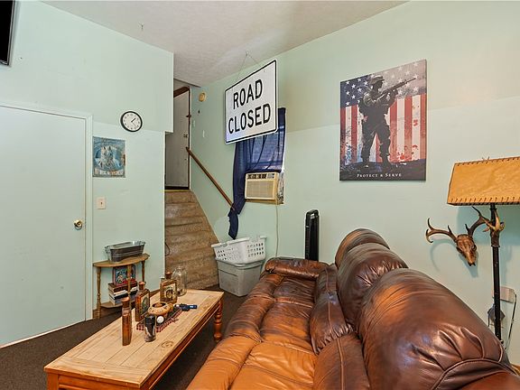 4th image of 2800 Red Spring Run Rd