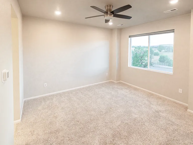 5677 Vivian St — Photo 22