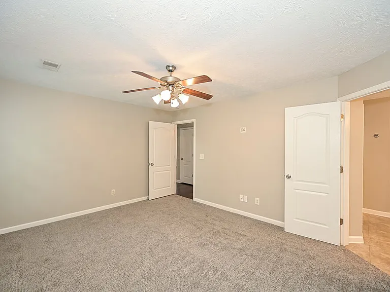 4412 Sandpiper Ln — Photo 12
