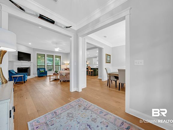 4th image of 724 Culpeo Ave