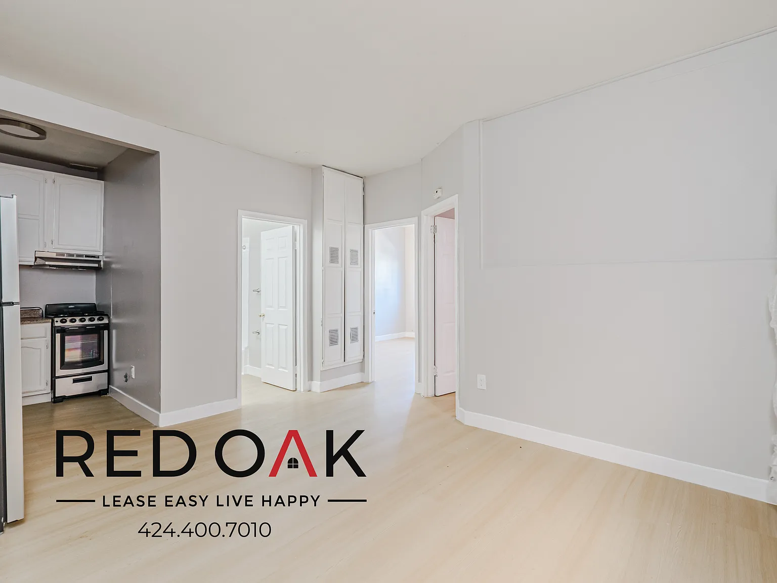 ~6 Weeks FREE~ Contemporary Two Bedroom with Wall A/C and On-Site Laundry ~ In Prime LA! — Photo 3