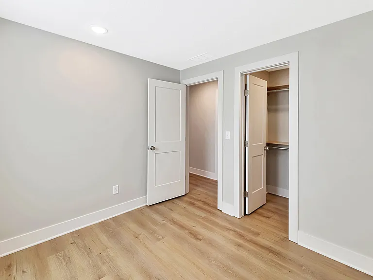 584 Long Path Ct — Photo 34