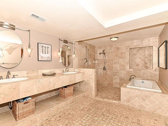 2nd image of 1904 N Farwell AVENUE #N
