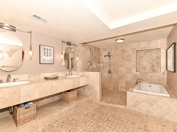 1904 North Farwell AVENUE #N, Milwaukee, WI 53202