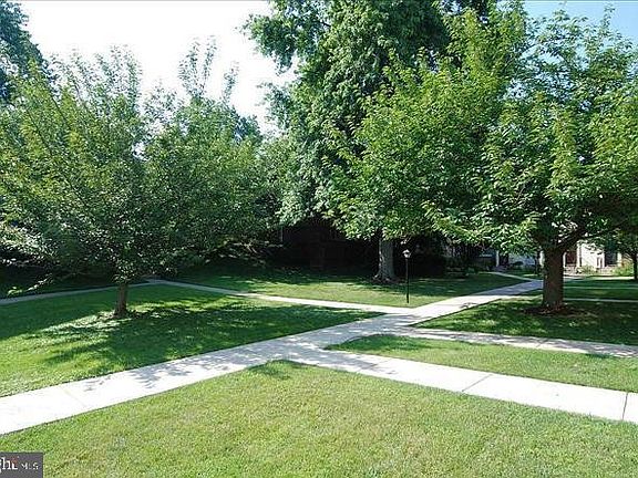 2nd image of 4950 Bradley Blvd #252