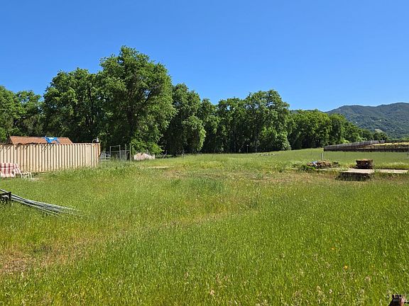 2nd image of 1540 Road D