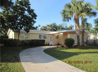 11662 Balsam Dr, Royal Palm Beach, FL 33411
