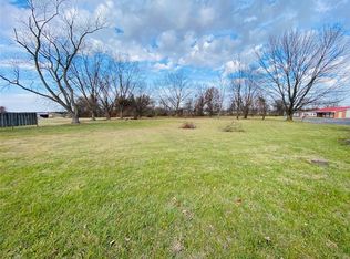 400 W Wayne St, Olney, IL 62450