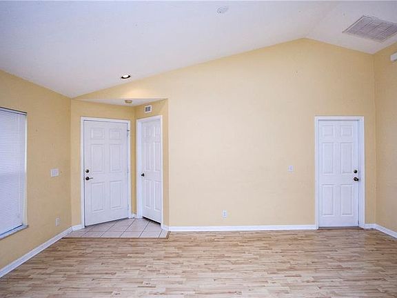 3rd image of 5871 Wrenwater Dr
