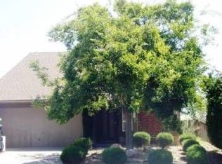 2348 N Iris Ln, Escondido, CA 92026