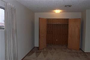 3rd image of 765 Glencoe Dr