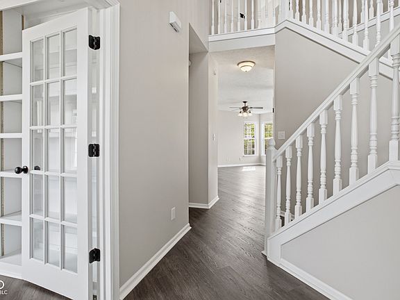 5th image of 13985 Royalwood Dr