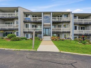 1185 Nantasket Ave APT 5, Hull, MA 02045