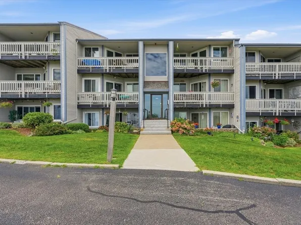 1185 Nantasket Ave APT 5, Hull, MA 02045