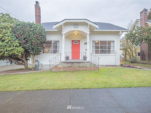 2nd image of 6047 26th Ave NE