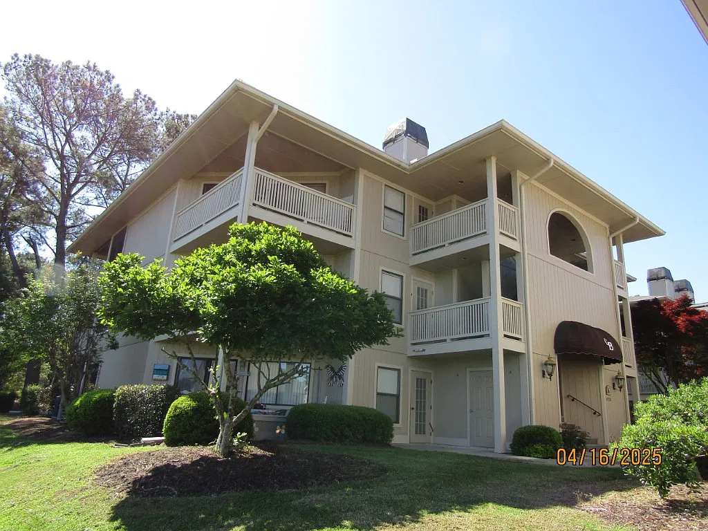 2 bed, 1325 sqft, $1,300 — Photo 2