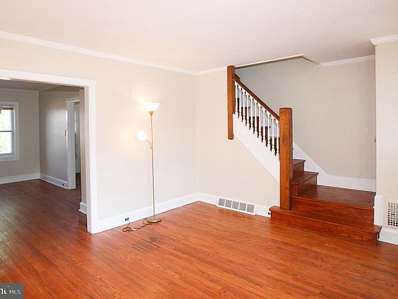 4th image of 2137 Gilles St