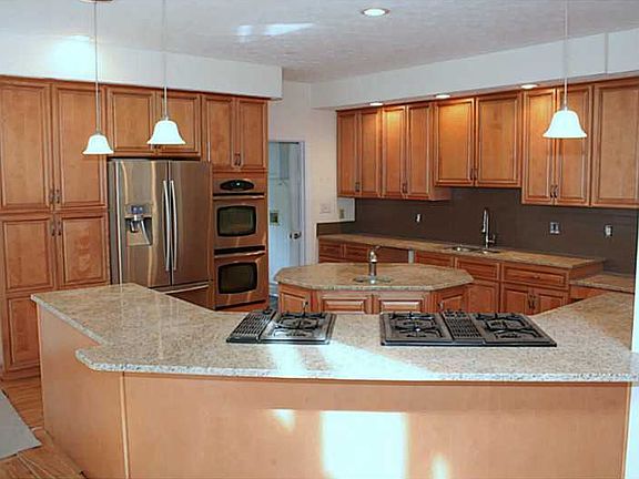 5th image of 109 N Joshuas Way