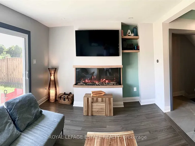 35 Queenslea Dr #70 — Photo 10