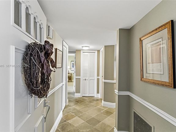 3rd image of 3101 NE 47th Ct APT 403
