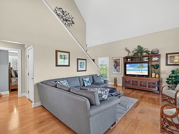 5th image of 698 Spartina Ct