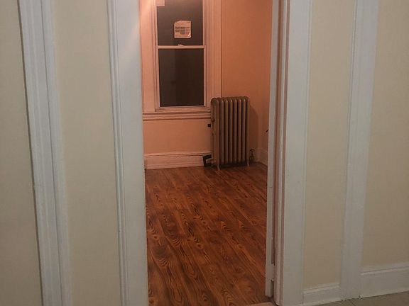 3rd image of 7614 Rockaway Blvd #2