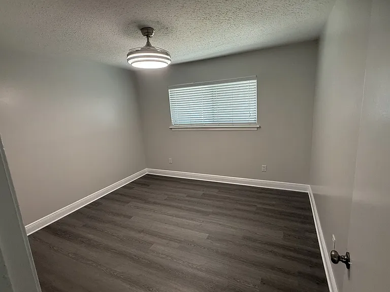 139 McDonnell Ave #22 — Photo 2