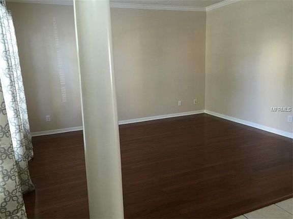 5th image of 993 Juel St
