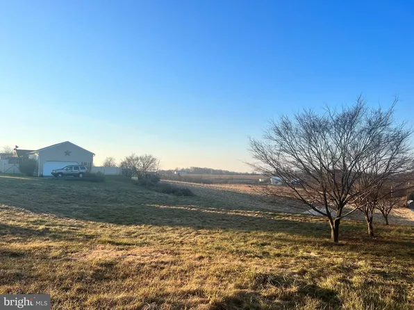 1 Mill St, Stewartstown, PA 17363