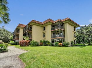 200 Jacaranda Country Club Dr Suite 1B, Plantation, FL 33324
