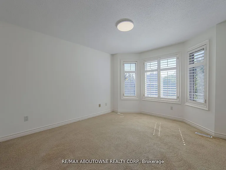 1487 The Links Dr — Photo 19