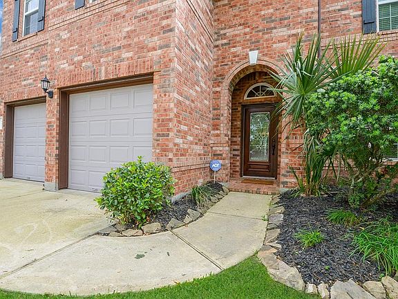 3rd image of 26434 Wellington Grove Cir
