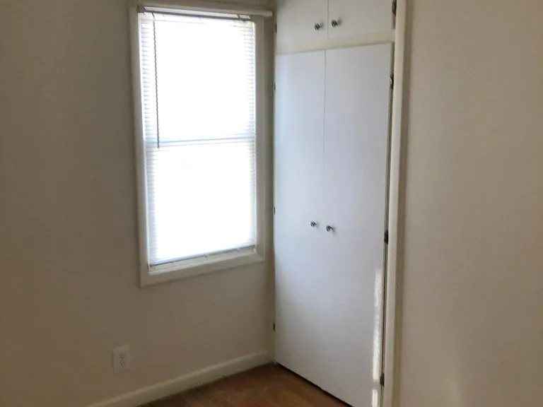 1249 Eastern Pl NE — Photo 17