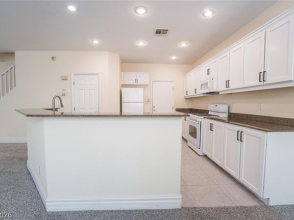 5th image of 9705 Marcelline Ave