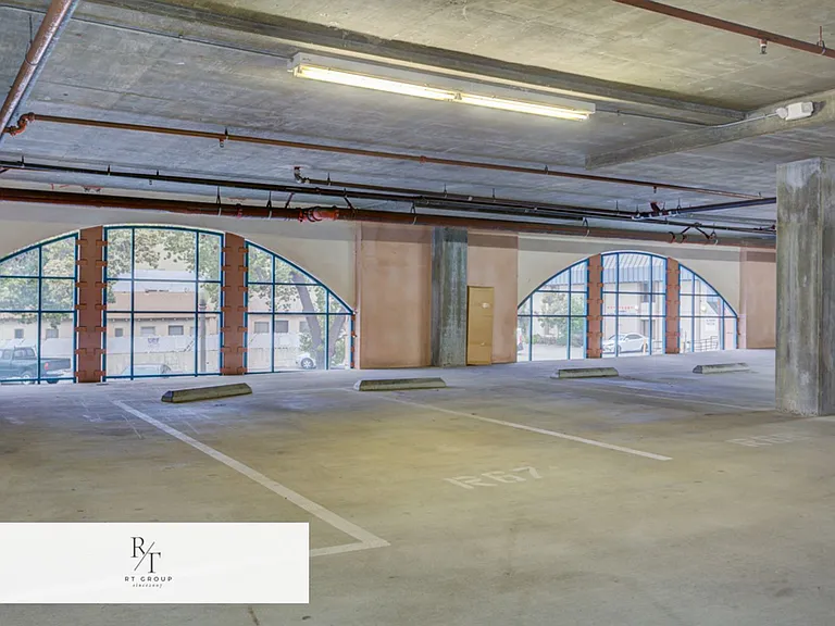580 W Main St #302 — Photo 40