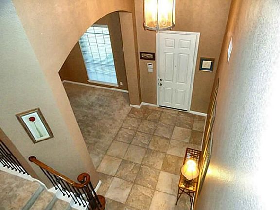 3rd image of 1808 Woodway Dr