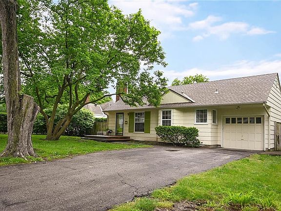3rd image of 5005 Sycamore Dr
