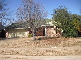927 Sam Hill St, Irving, TX 75062
